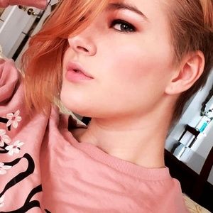 Meet your Posher, Clare